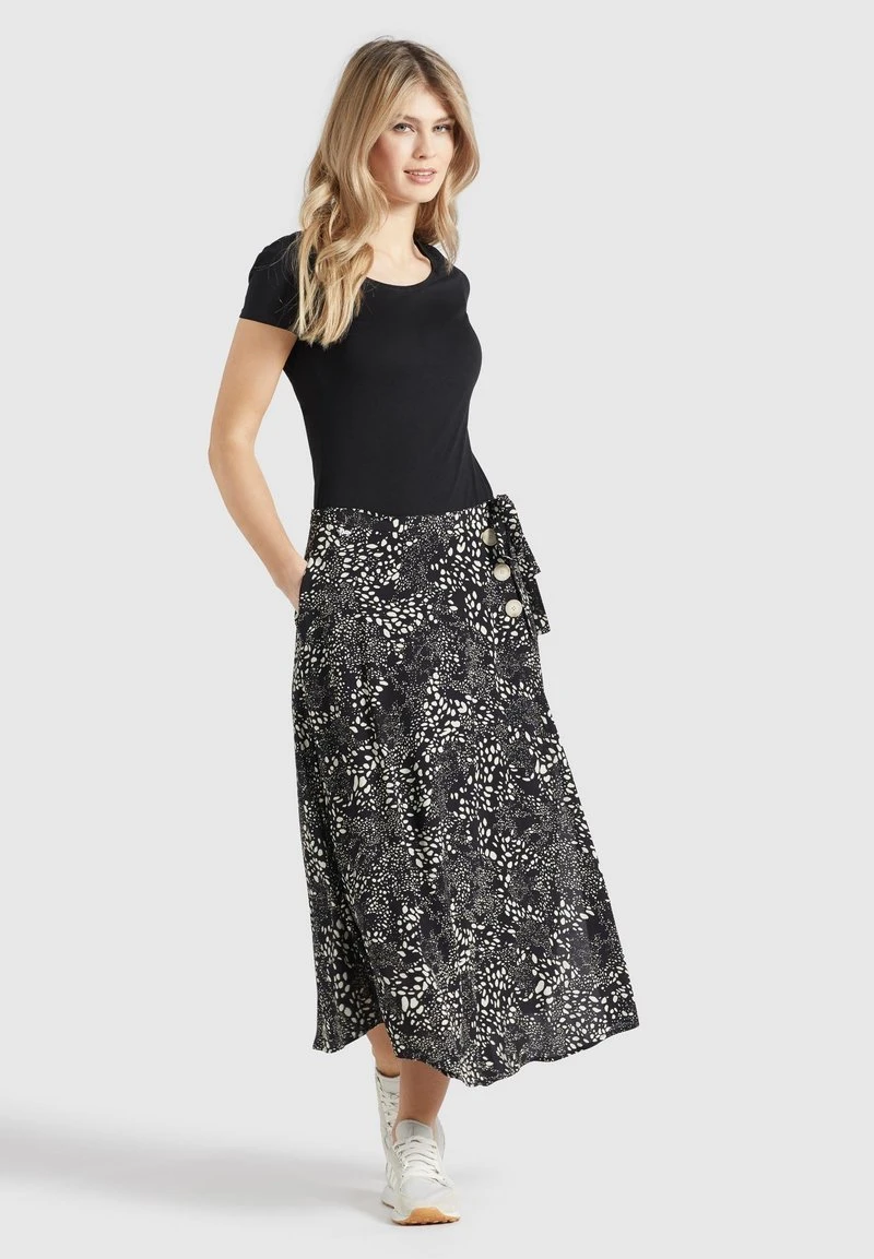 HEPKE - Falda acampanada - schwarz-weiß gemustert Khujo HEPKE - Falda Acampanada - Schwarz-weiß Gemustert, Mujer -KHUJO Tienda 0d803e8c1bca41ebab484043a7cf9ab8