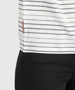 Khujo AURELIA - Camiseta Estampada - Weiß Schwarz Gestreift, Mujer 9 Khujo AURELIA - Camiseta Estampada - Weiß Schwarz Gestreift, Mujer -KHUJO Tienda 8a7a93e80ee84f41ae867b51b578ef27