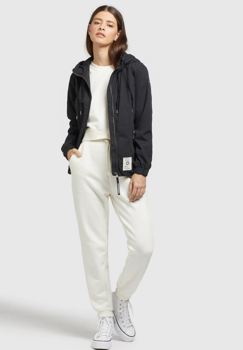 ROLAVA - Chaqueta fina - schwarz Khujo ROLAVA - Chaqueta Fina - Schwarz, Mujer -KHUJO Tienda cc1dcb3aa14e4bbb8c921ba82c1f40a8