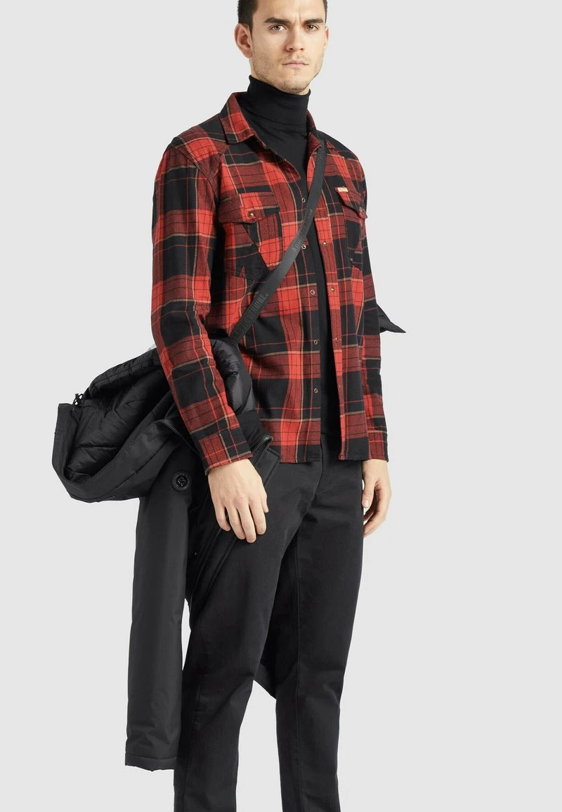 HAMLET - Chaqueta de invierno - schwarz Khujo HAMLET - Chaqueta De Invierno - Schwarz, Hombre -KHUJO Tienda cf1ffb12c8b548d6b29eb4f2bbaa9241